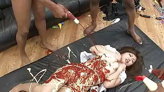 Она получает удовольствие от секса.