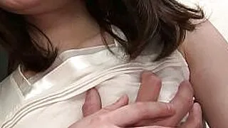 日本の主婦、森谷詩織がピザ配達員と性行為に及ぶ（無修正）。