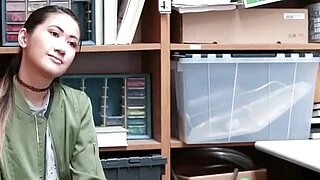Asyalı genç kıza tecavüz edildi.
