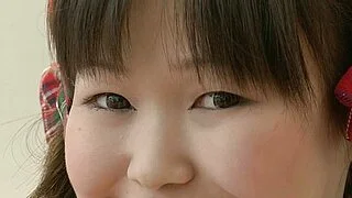 刚成年的亚洲宝贝