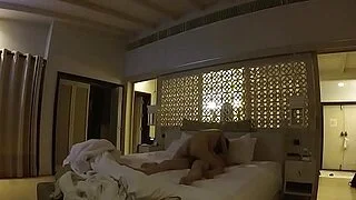 隐藏的亚洲妻子