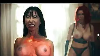 Octokuro BloodRayne Cosplay – Großbusige Rothaarige Rayne unterwirft sich asiatischem Vampirmädchen